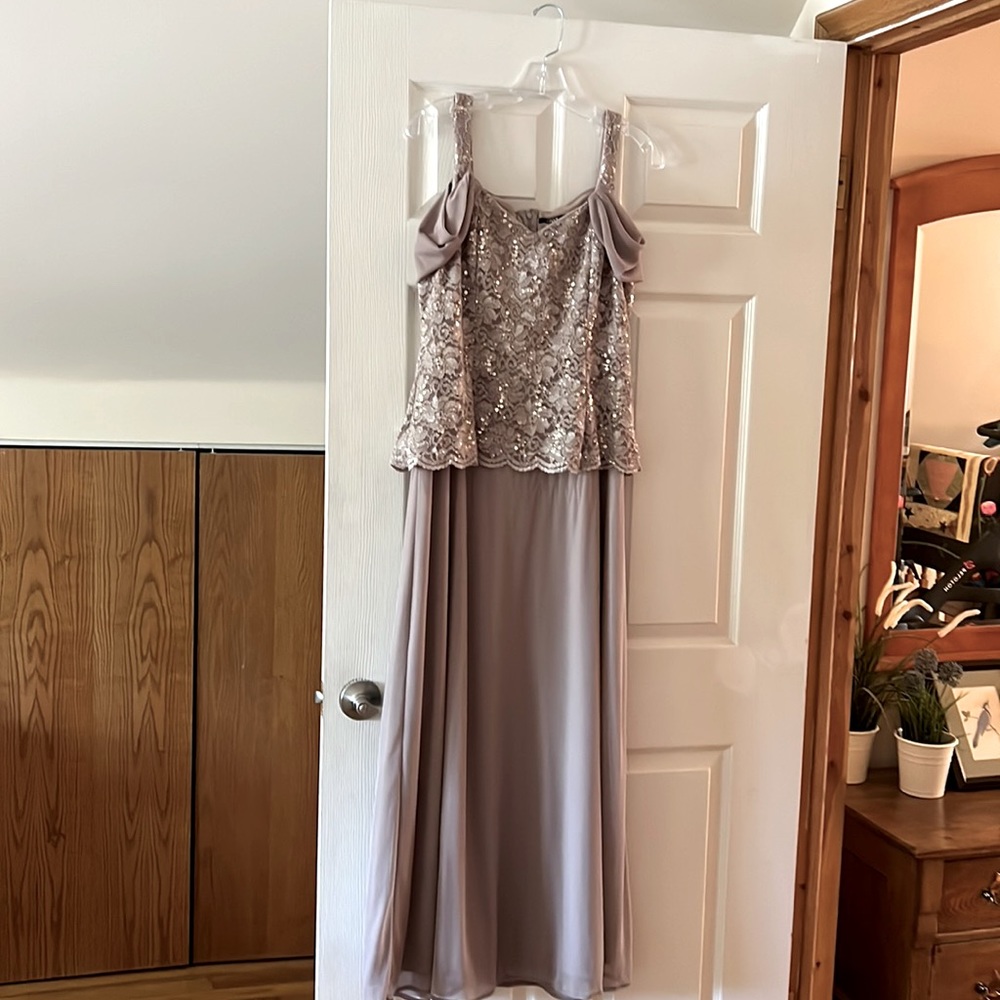Mother of the Bride/Groom dress